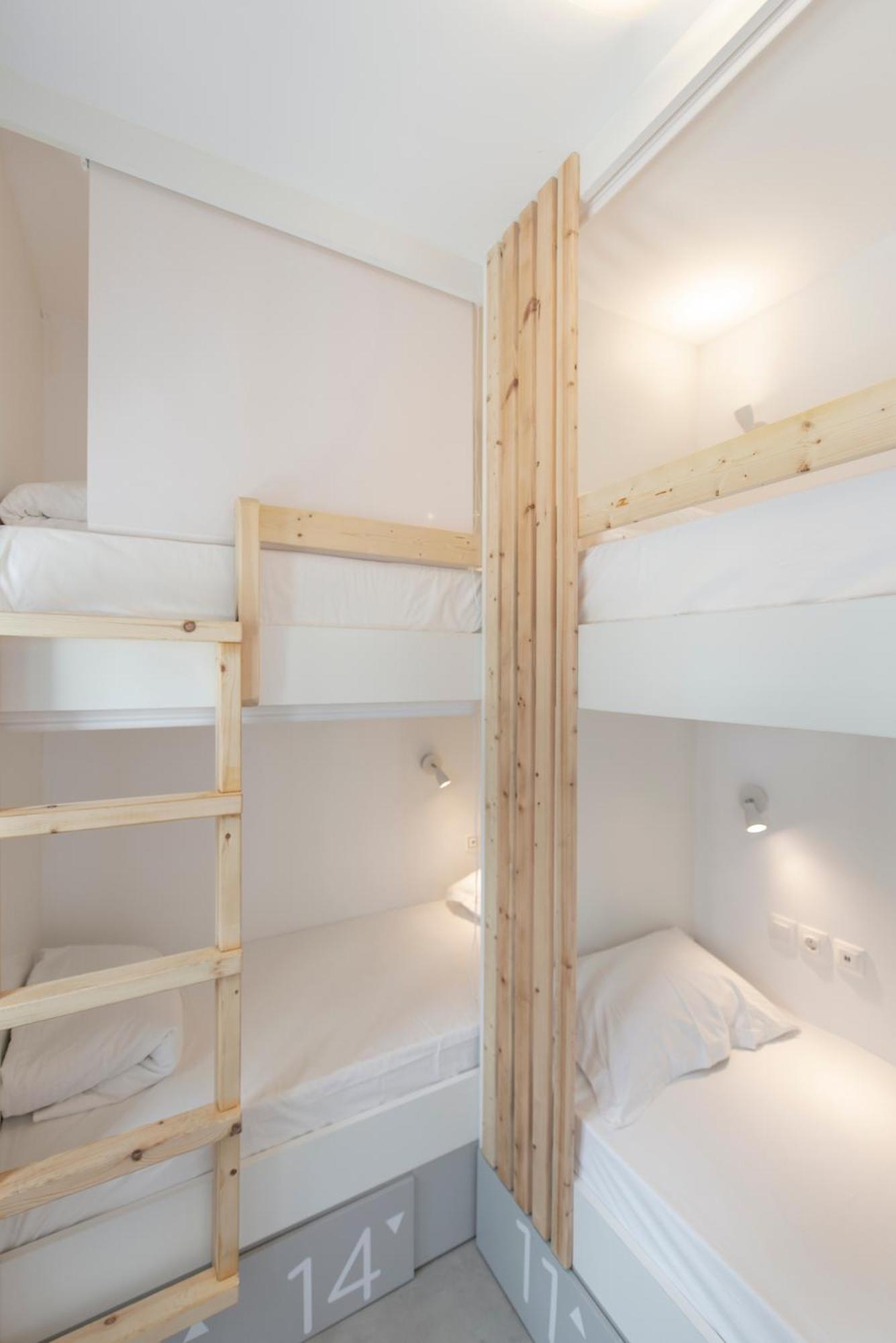 Bedspot Hostel Fira  Exterior foto