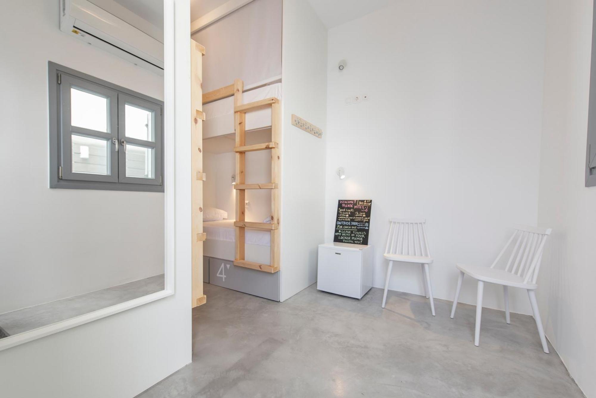 Bedspot Hostel Fira  Exterior foto
