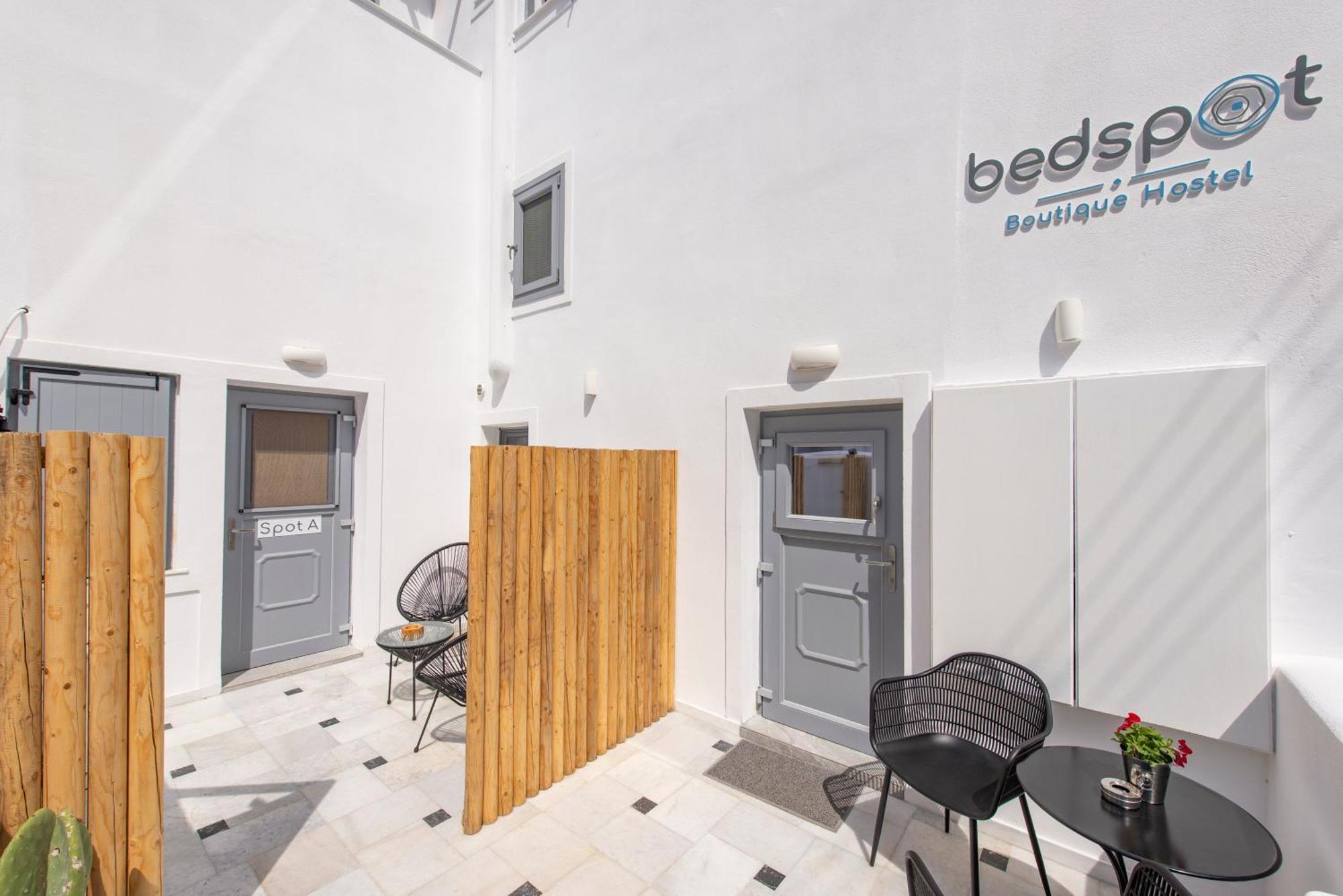 Bedspot Hostel Fira  Exterior foto